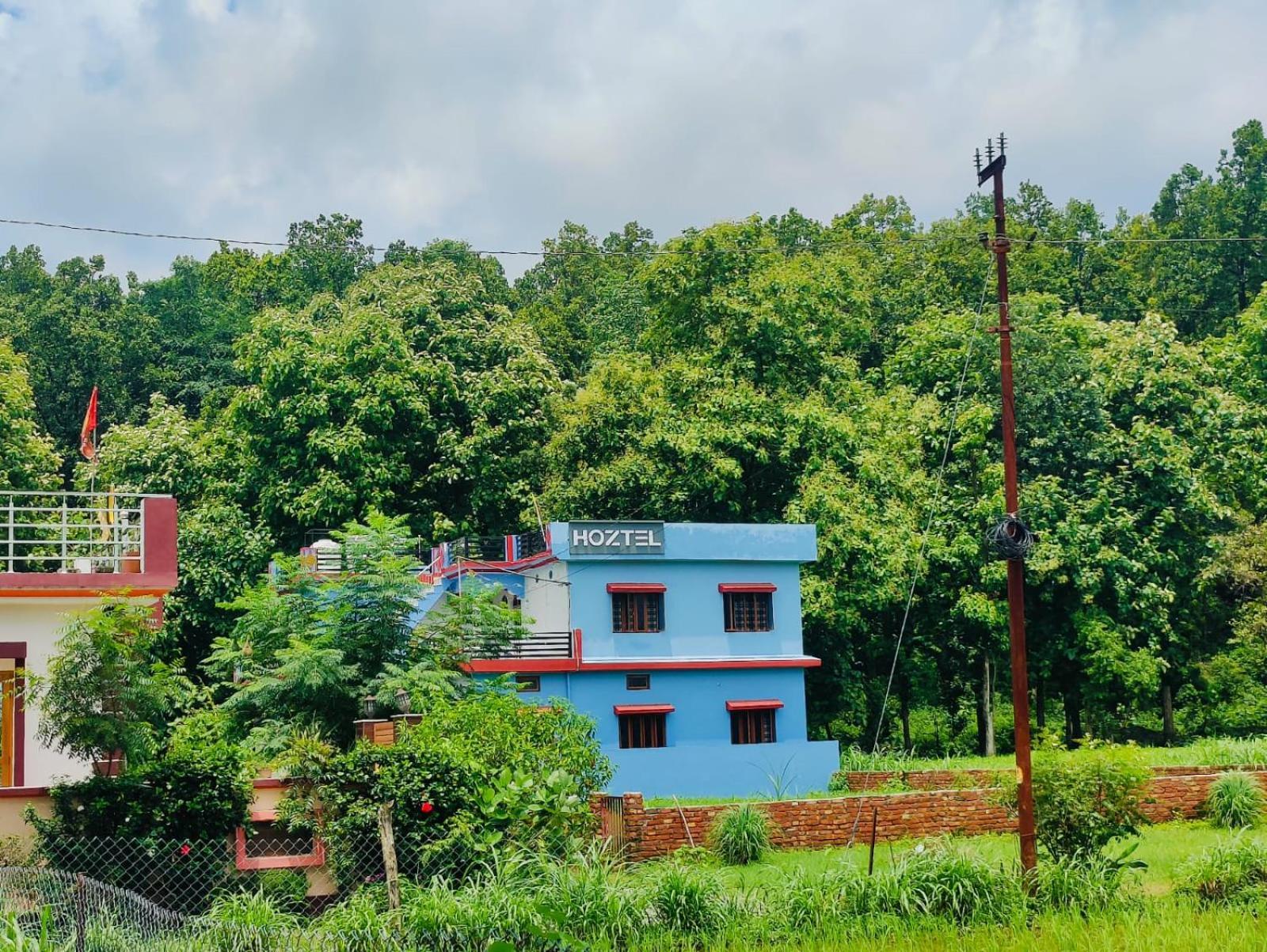 Hoztel Jollygrrant Doon Hostel Rani Pokhri Exterior photo